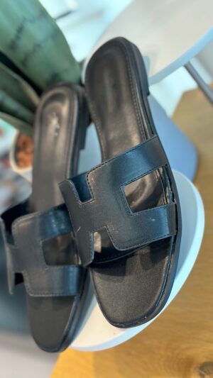 כפכף מיילי שחור