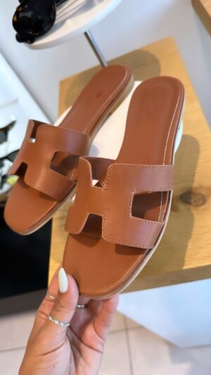 כפכף מיילי קאמל