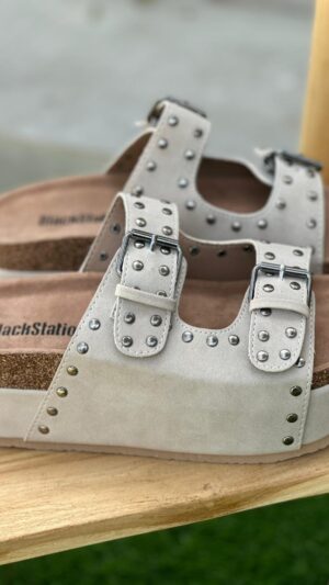 כפכף ניטים -בז